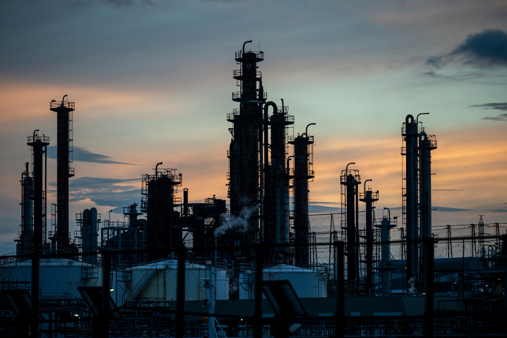 India Pays the United Arab Emirates in Rupees for Oil India Pays the United Arab Emirates in Rupees for Oil