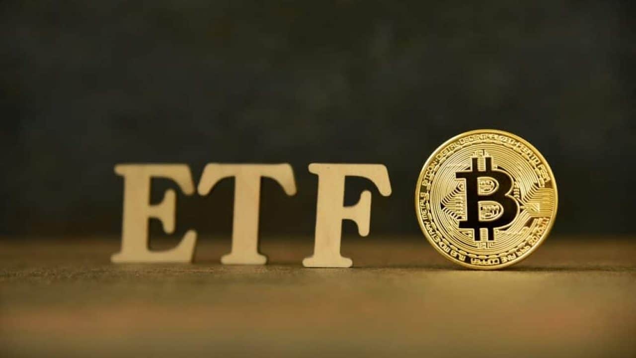 Bitcoin ETF Approval Nears As Experts Predict High Chance of Success Bitcoin ETF Approval Nears As Experts Predict High Chance of Success