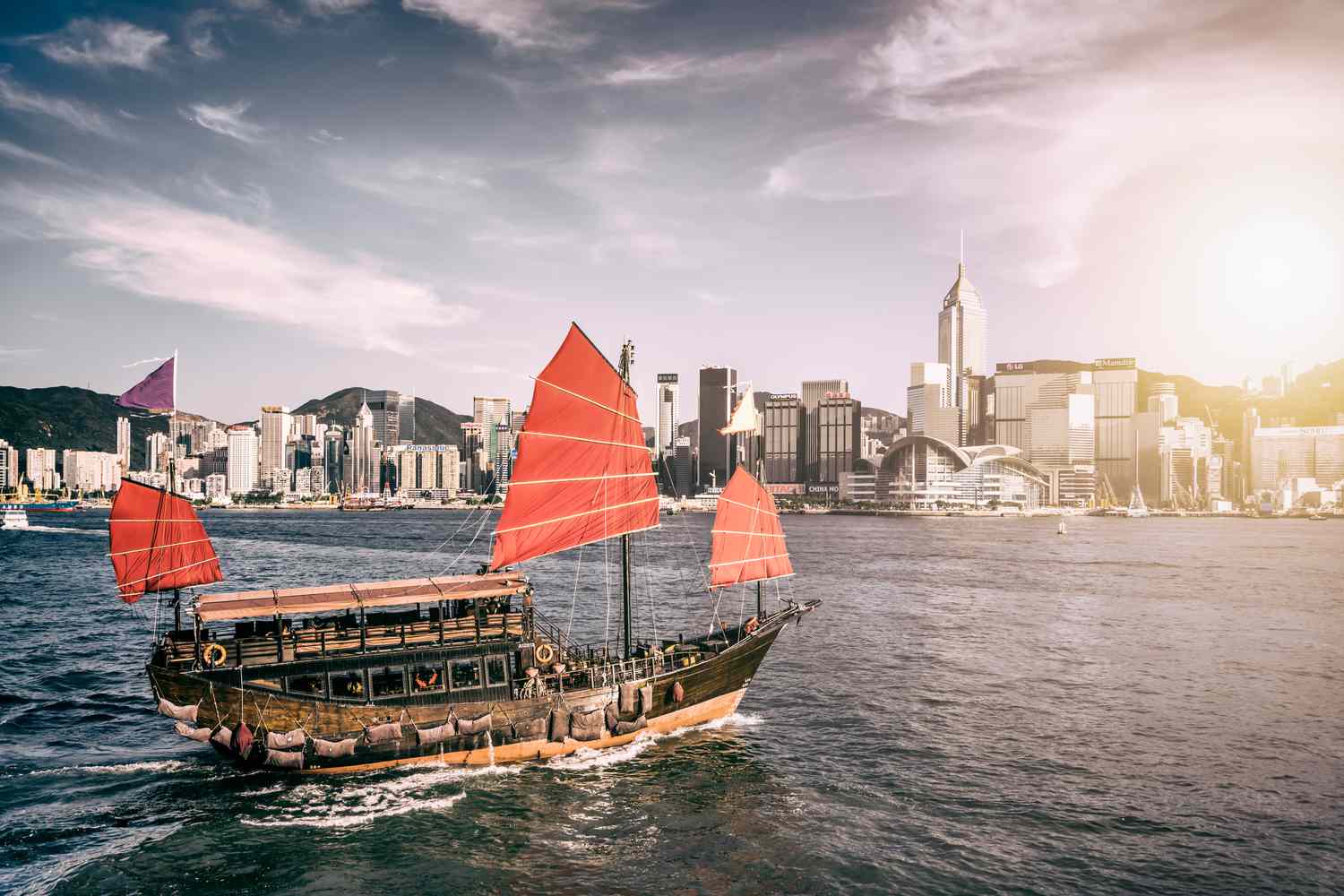 Hong Kong Financial Institution Unveils Plans for Bitcoin ETF Hong Kong Financial Institution Unveils Plans for Bitcoin ETF