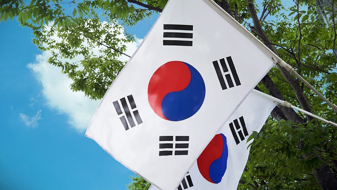 South Korea’s Regulatory Challenge: Brokering U.S. Spot Bitcoin ETFs Raises Legal Concerns South Korea’s Regulatory Challenge: Brokering U.S. Spot Bitcoin ETFs Raises Legal Concerns