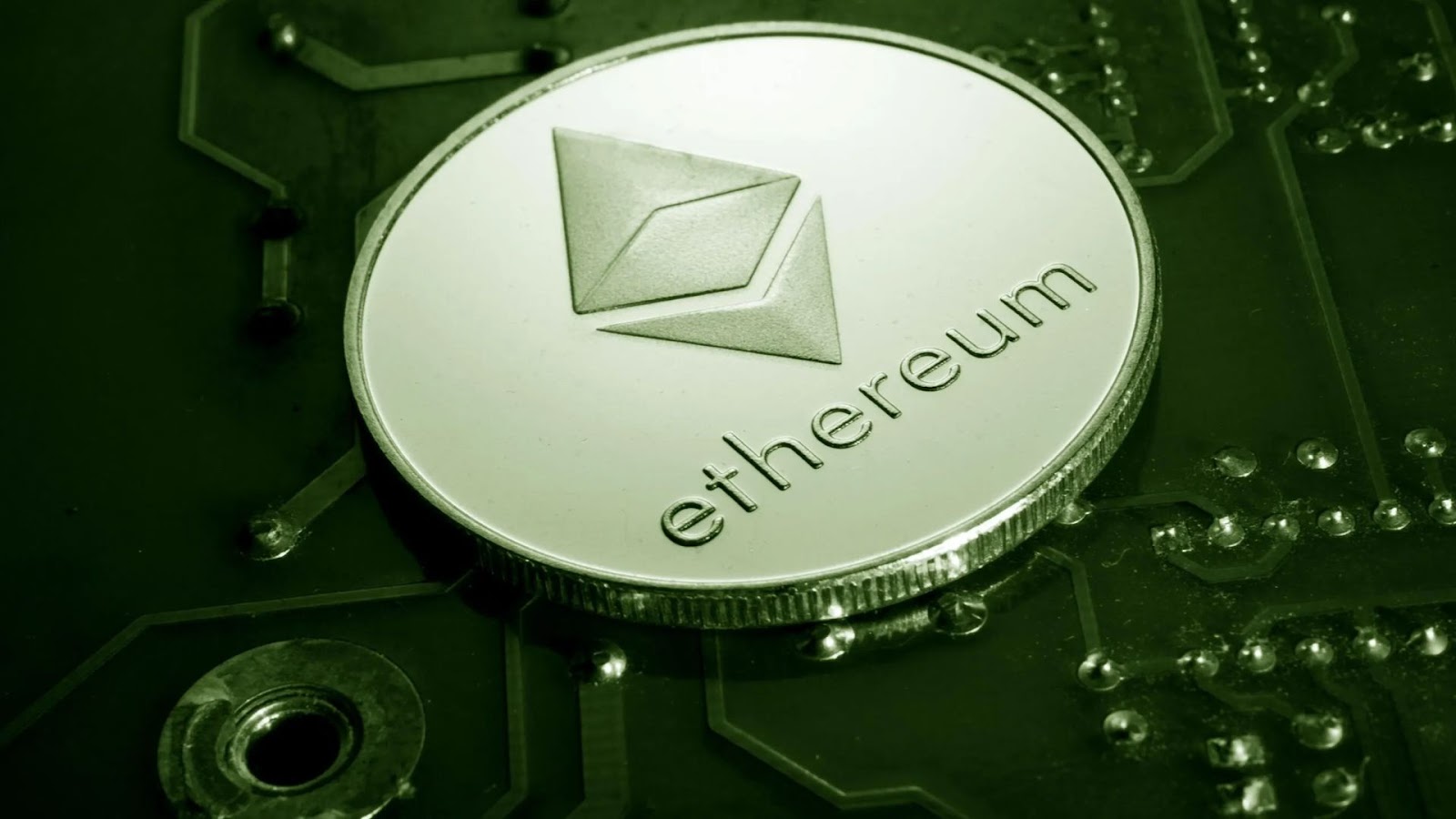 Crypto Analyst Foresees Imminent Ethereum (ETH) Rally to Record Levels Crypto Analyst Foresees Imminent Ethereum (ETH) Rally to Record Levels