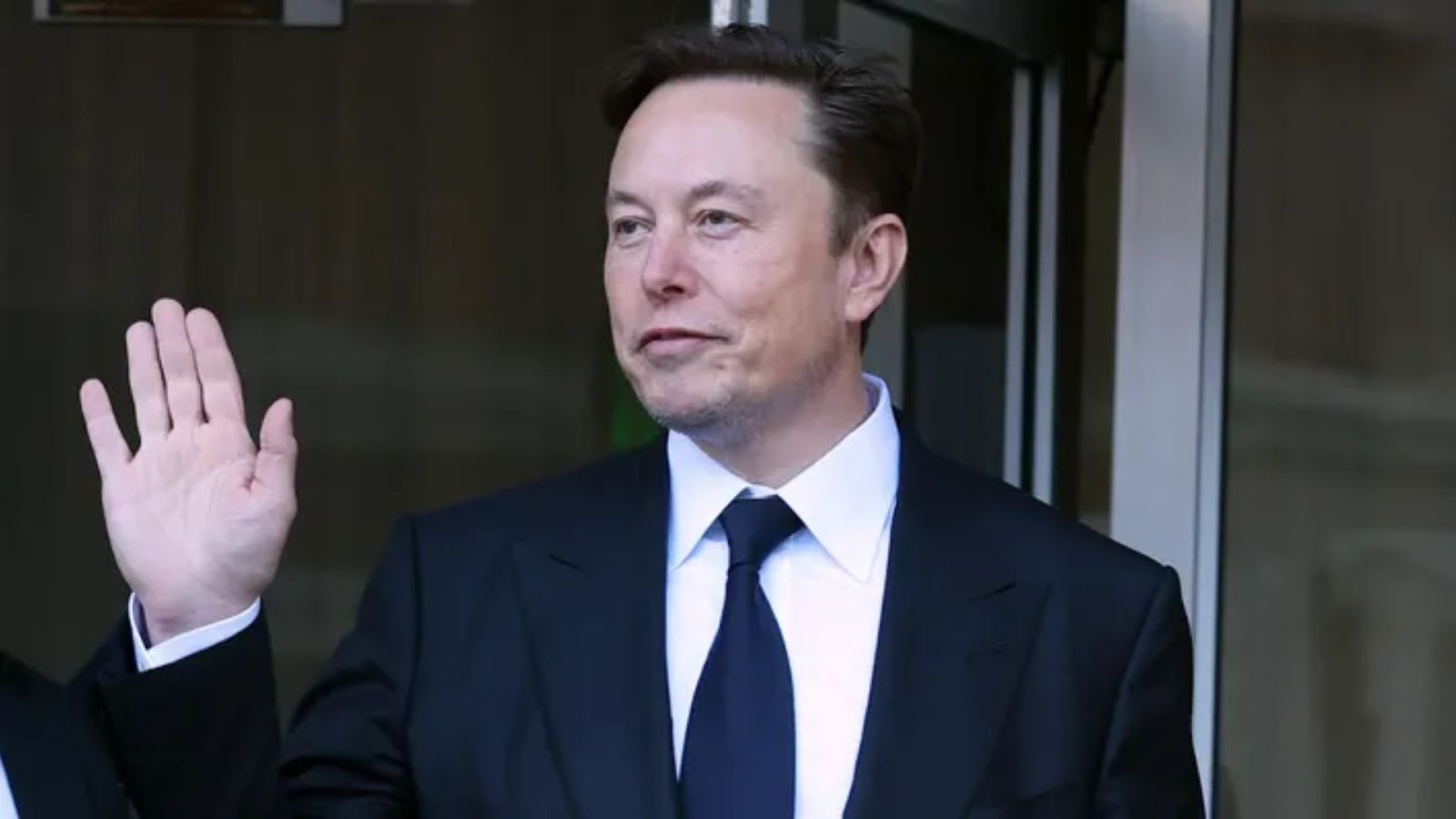 Musk’s Ultimatum: Apple Devices Face Ban Musk’s Ultimatum: Apple Devices Face Ban