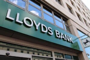 Lloyds Bank and UK government bond transactions using tokenized deposits